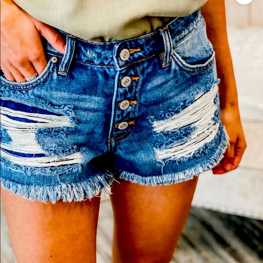 KanCan distressed button dark wash shorts Size S